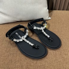 미우미우 샌들