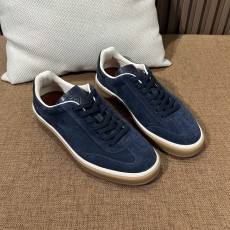 로로피아나 스니커즈