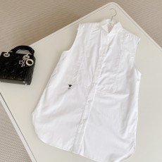 디올 민소매셔츠