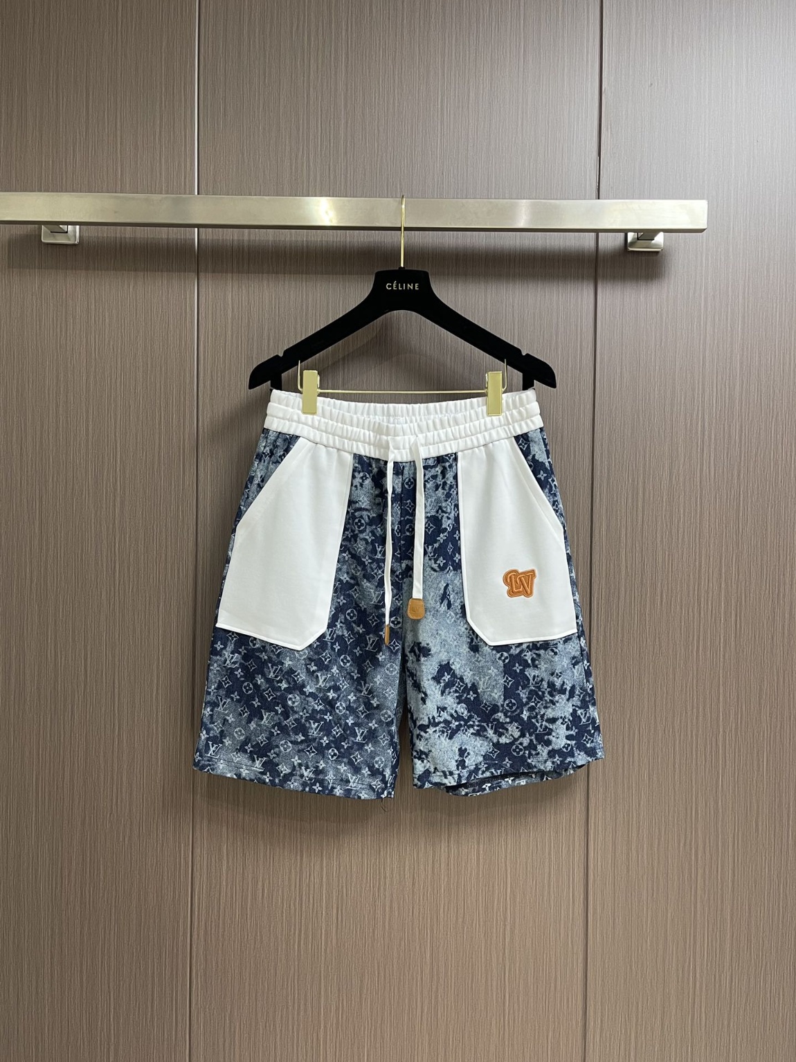 루이비통 반바지