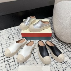 마르니 스니커즈뮬