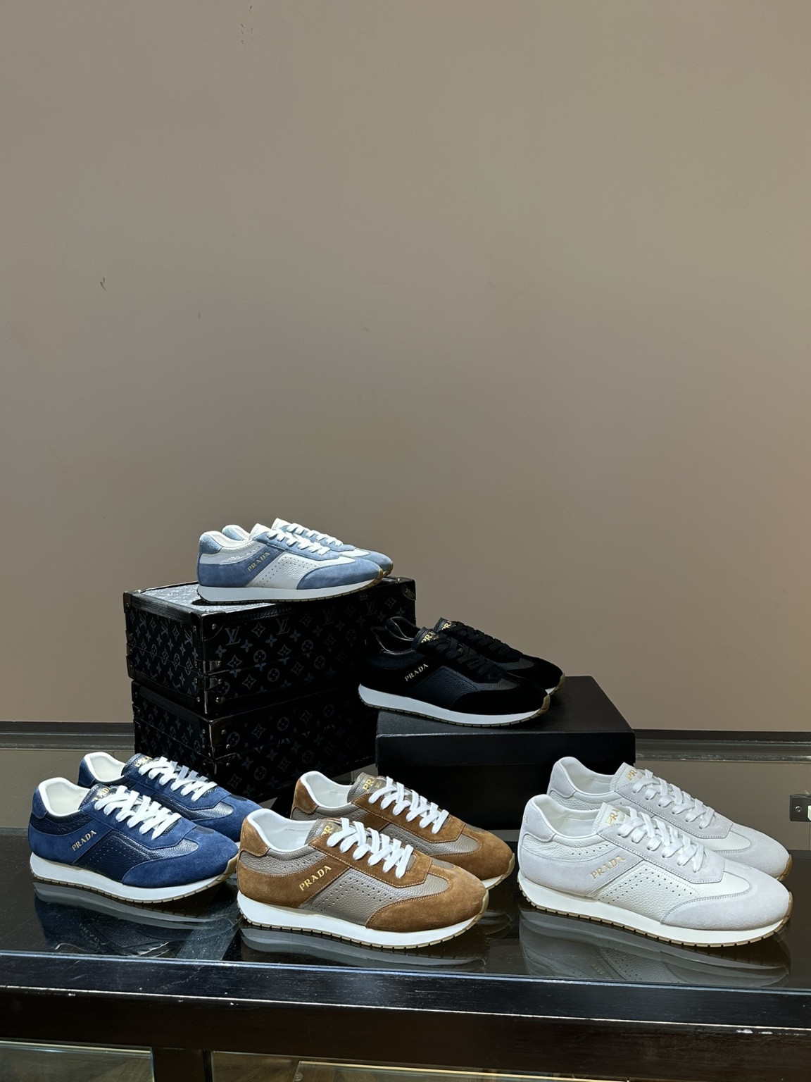 프라다 스니커즈
