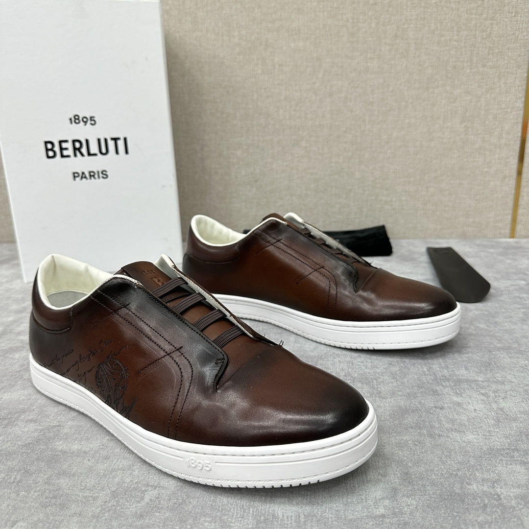 벨루티 스니커즈