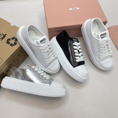 미우미우 스니커즈