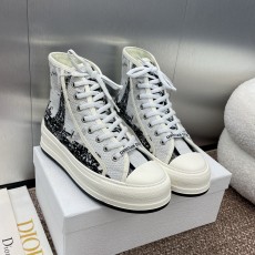 디올 스니커즈