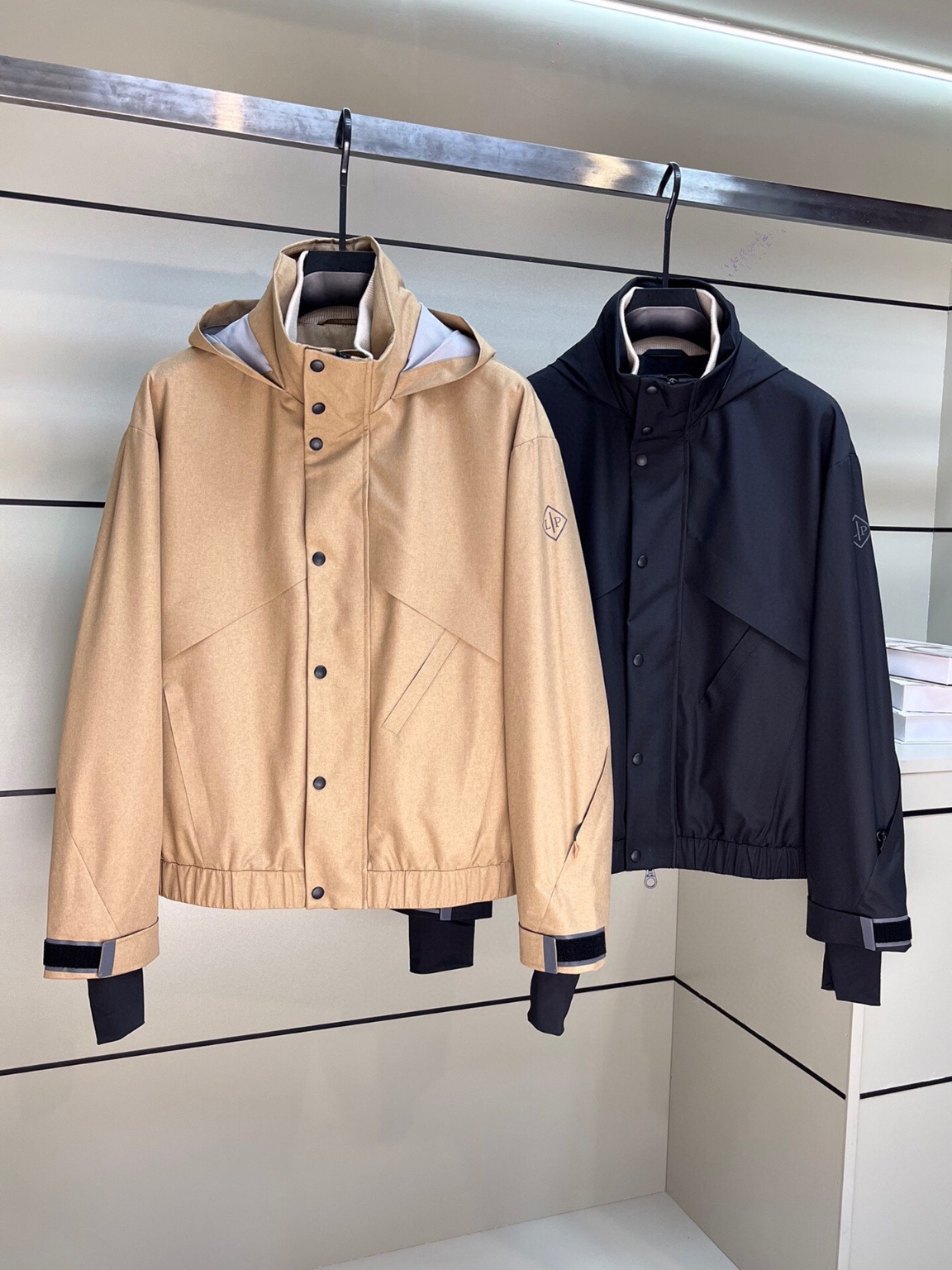 로로피아나 자켓