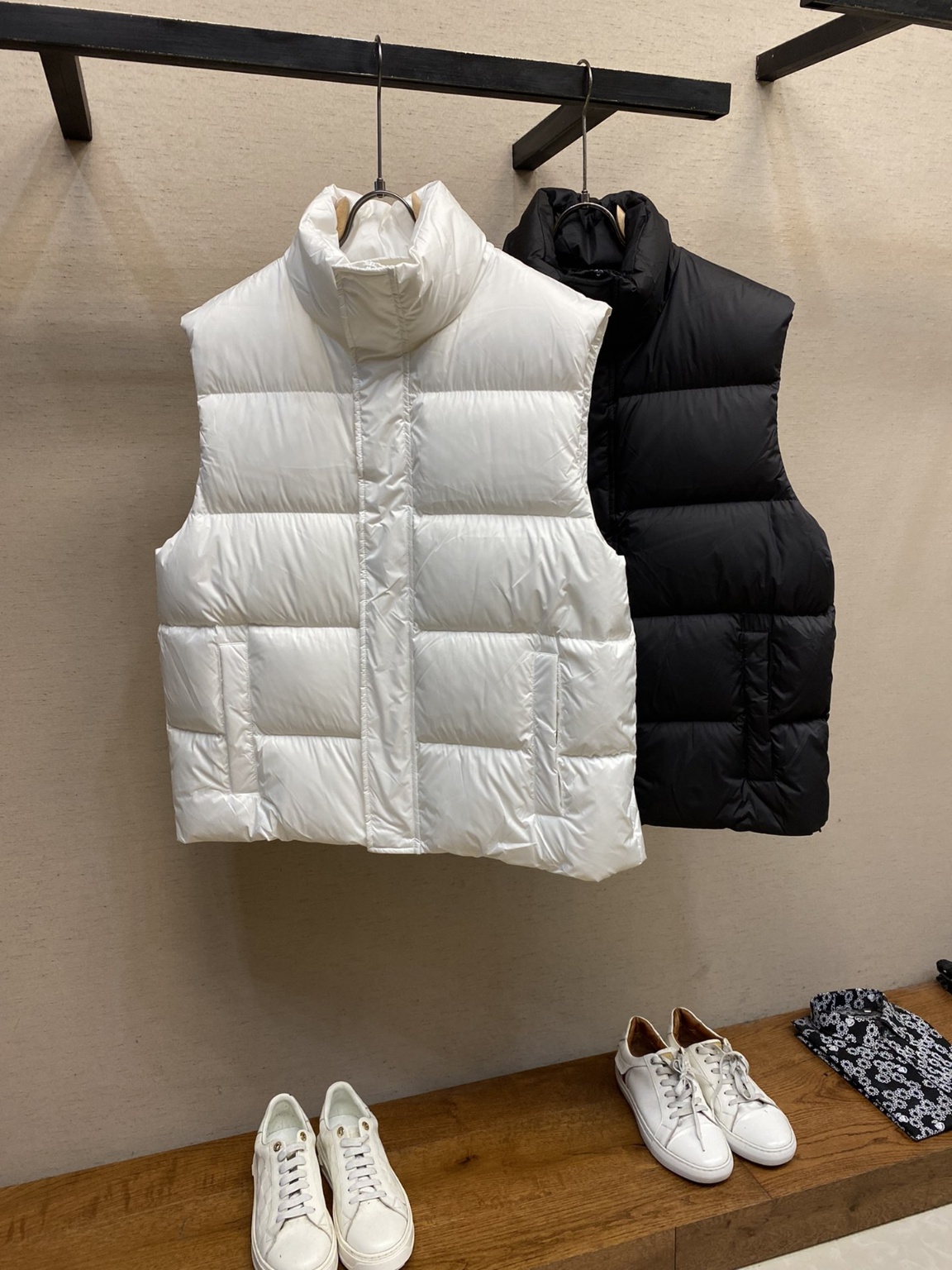 발렌시아가 패딩조끼