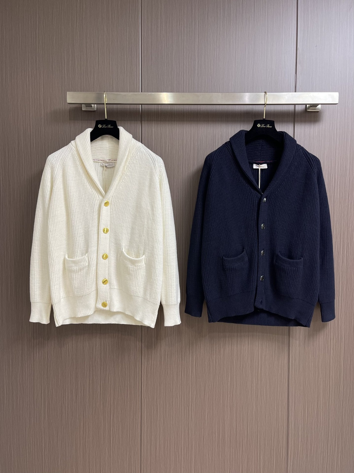 브루넬로쿠치넬리 가디건