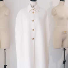 디올 케이프코트