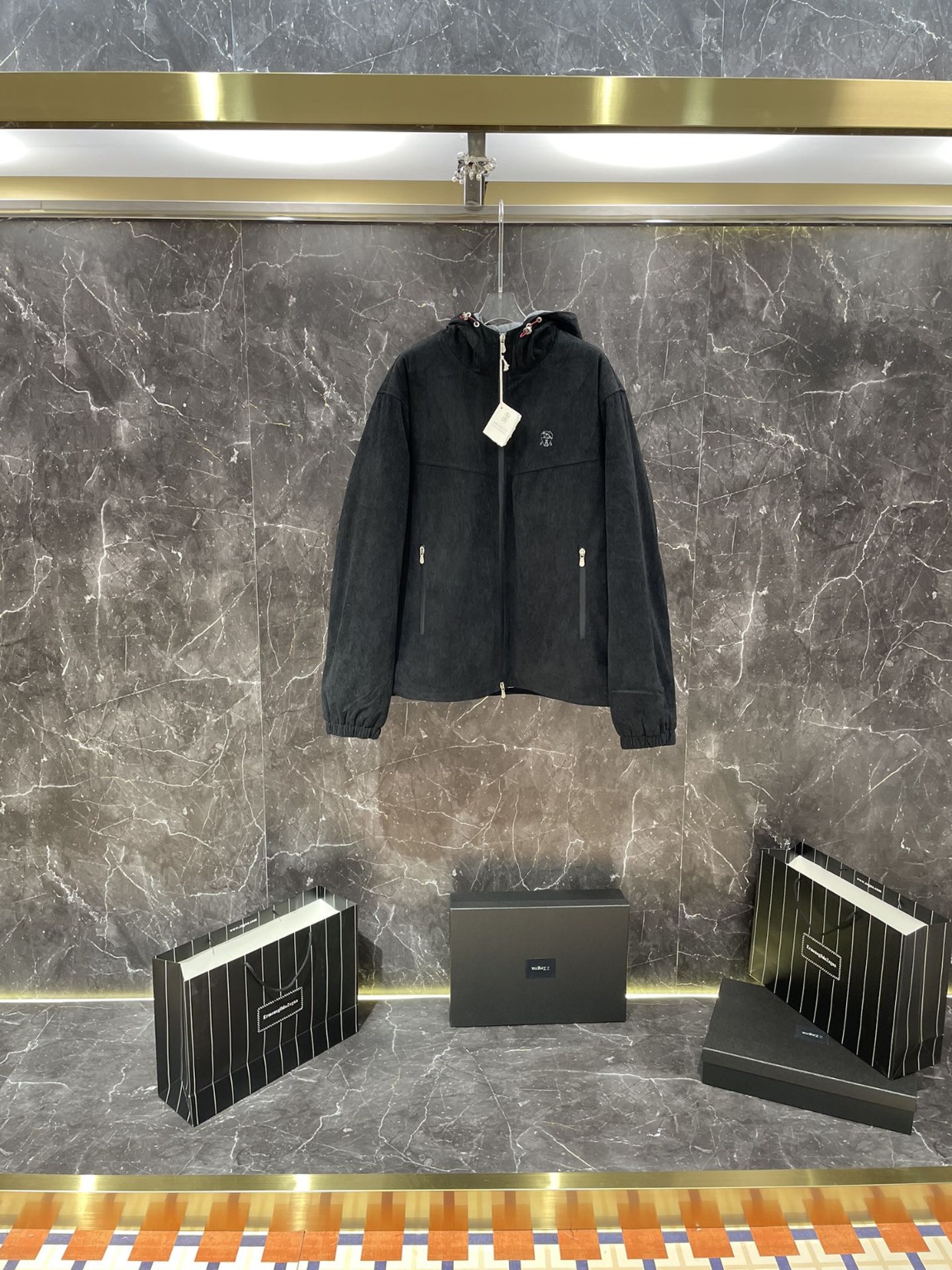 브루넬로쿠치넬리 자켓