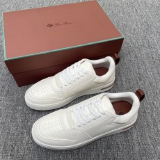 로로피아나 스니커즈