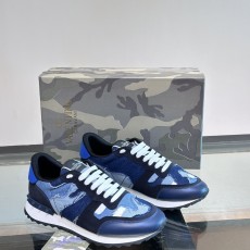 발렌티노 스니커즈