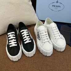 프라다 스니커즈
