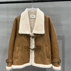 셀린느 무스탕
