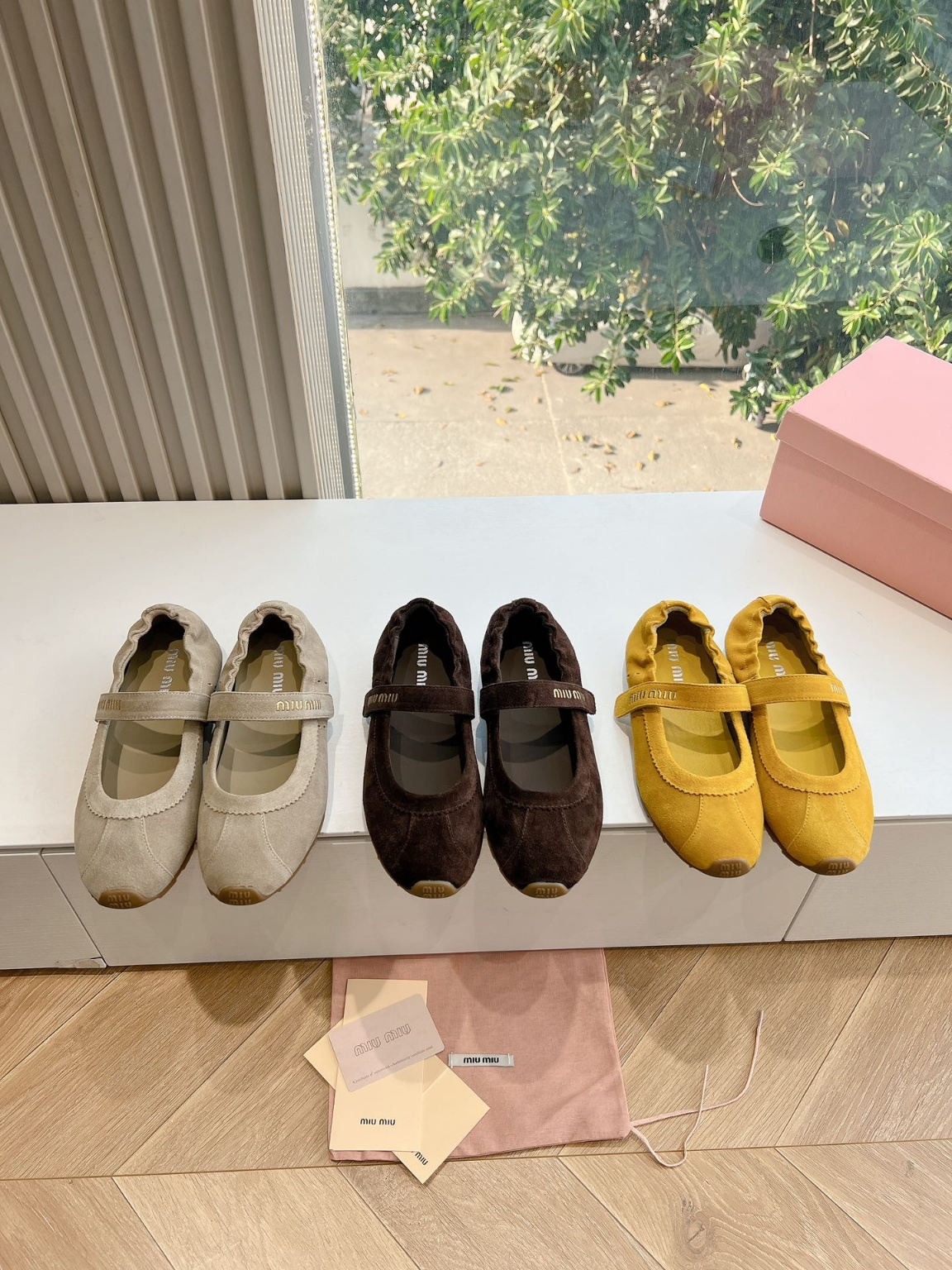 미우미우 플랫슈즈