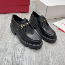 발렌티노 로퍼