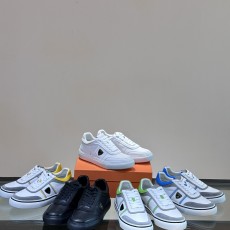 토즈 스니커즈