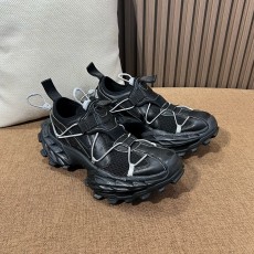 발렌시아가 스니커즈