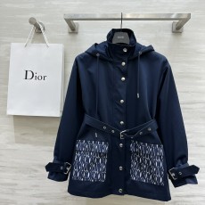 디올 트렌치코트