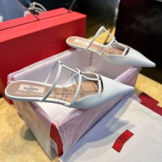 발렌티노 뮬슬리퍼