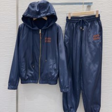 미우미우 트레이닝복
