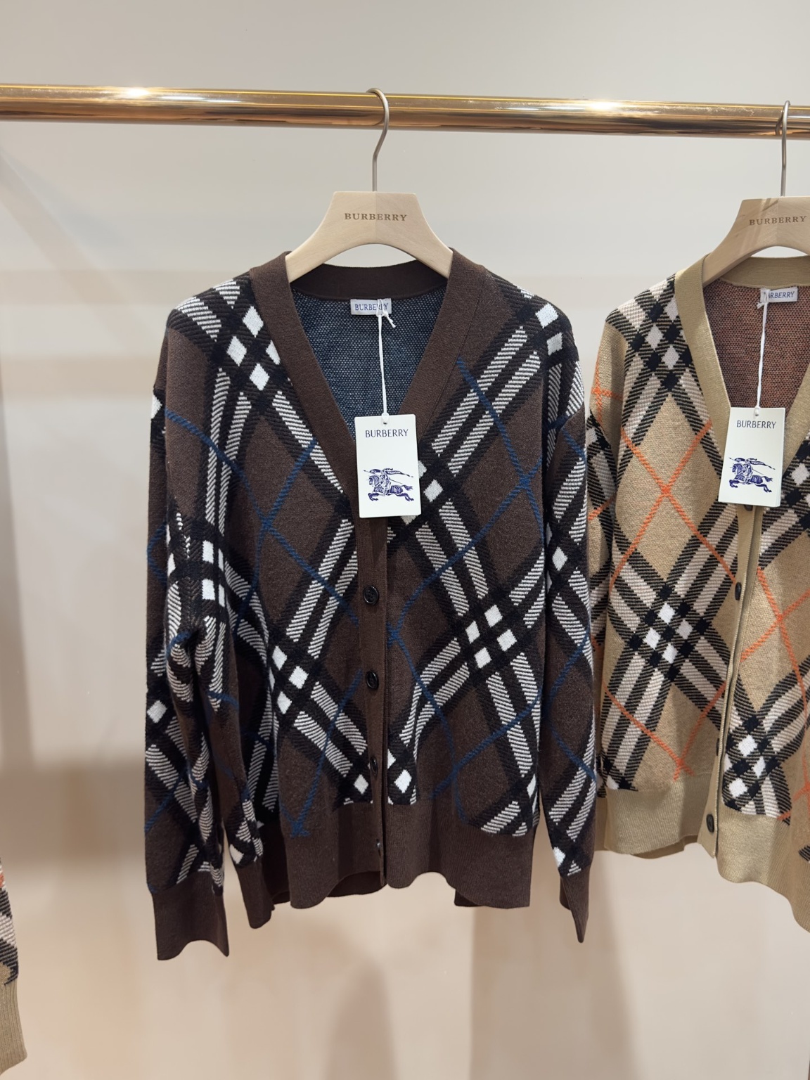 버버리 가디건