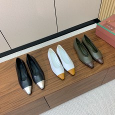 로로피아나 플랫슈즈