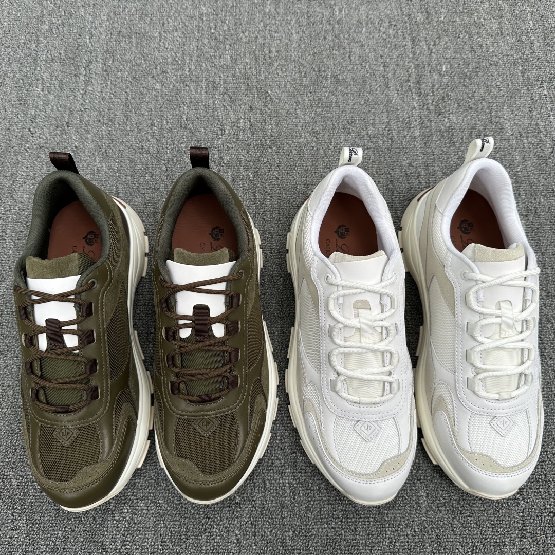 로로피아나 스니커즈