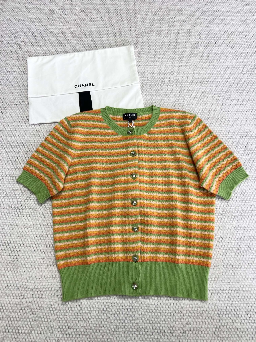 샤넬 반팔가디건