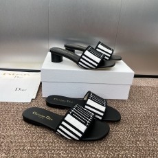 디올 슬리퍼