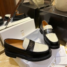디올 로퍼