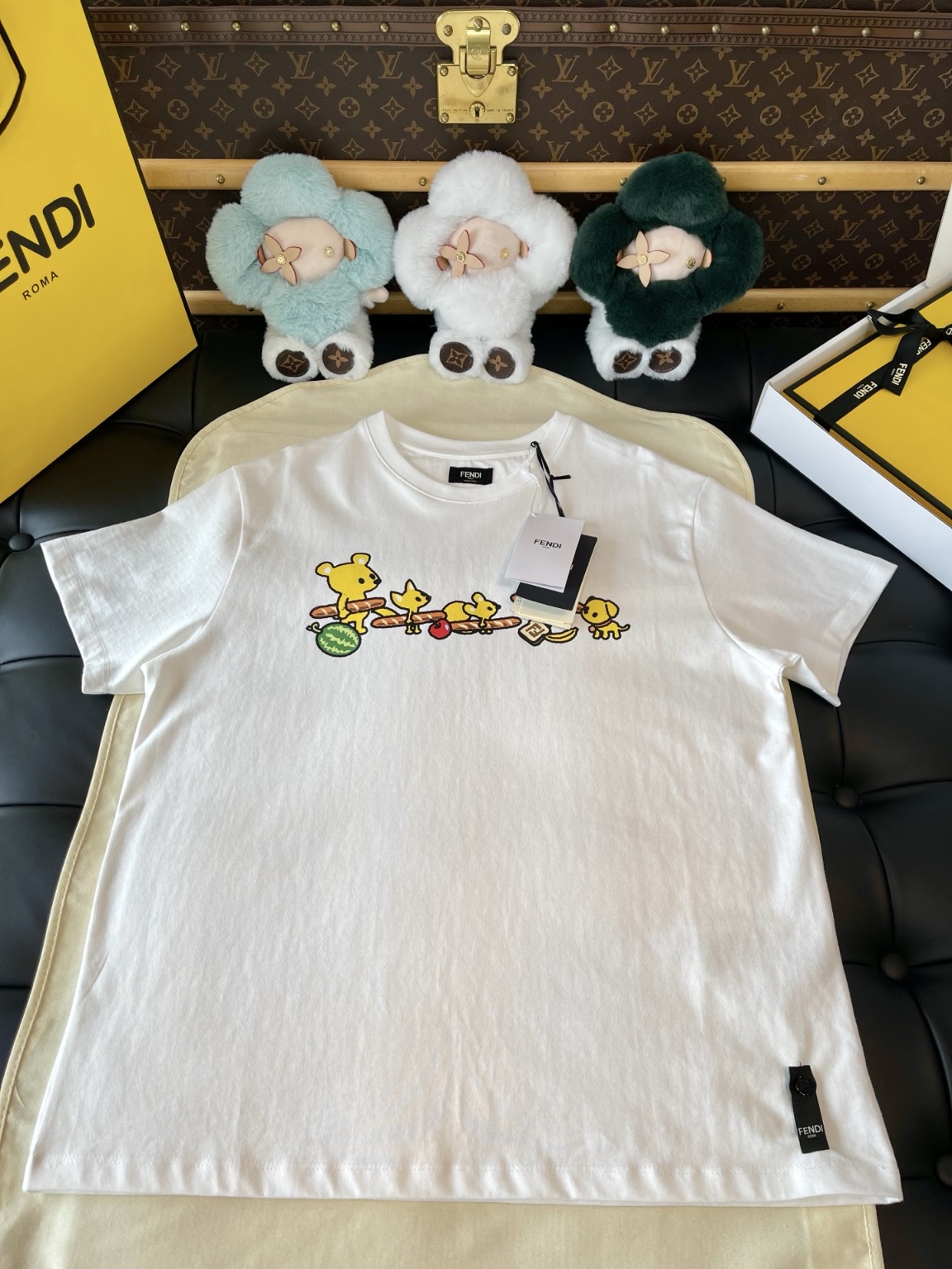 펜디 반팔티