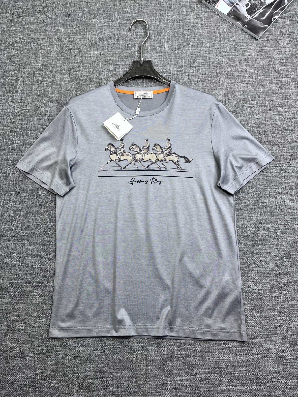 에르메스 반팔티