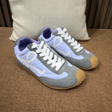 로에베 스니커즈