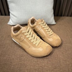 로에베 스니커즈