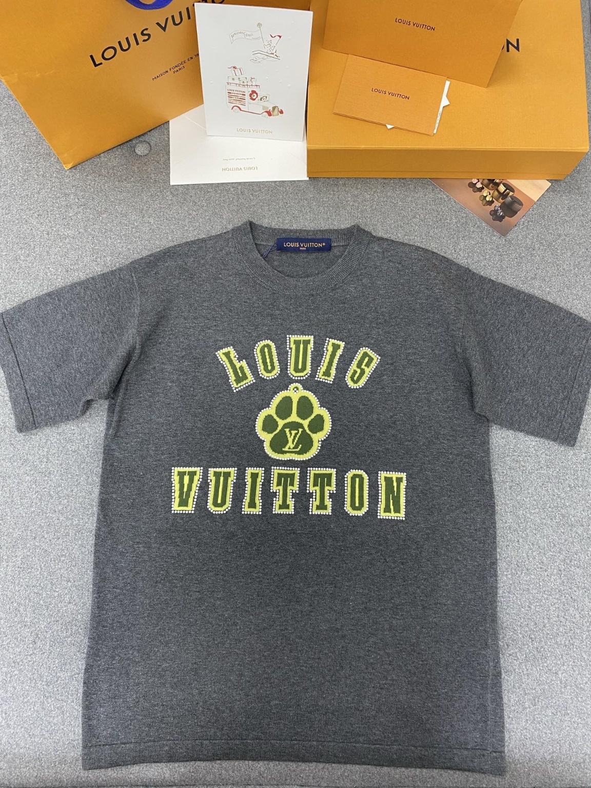 루이비통 반팔티