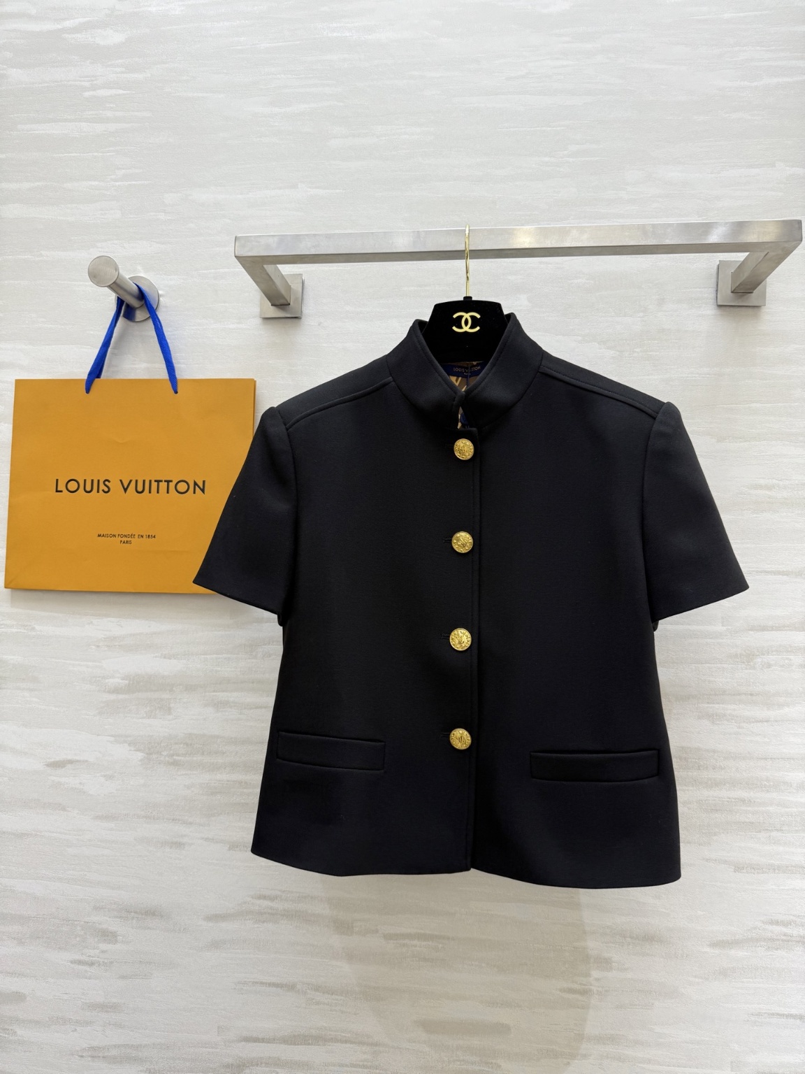 루이비통 반팔자켓