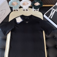 프라다 반팔티