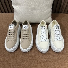 미우미우 스니커즈