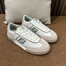 펜디 스니커즈