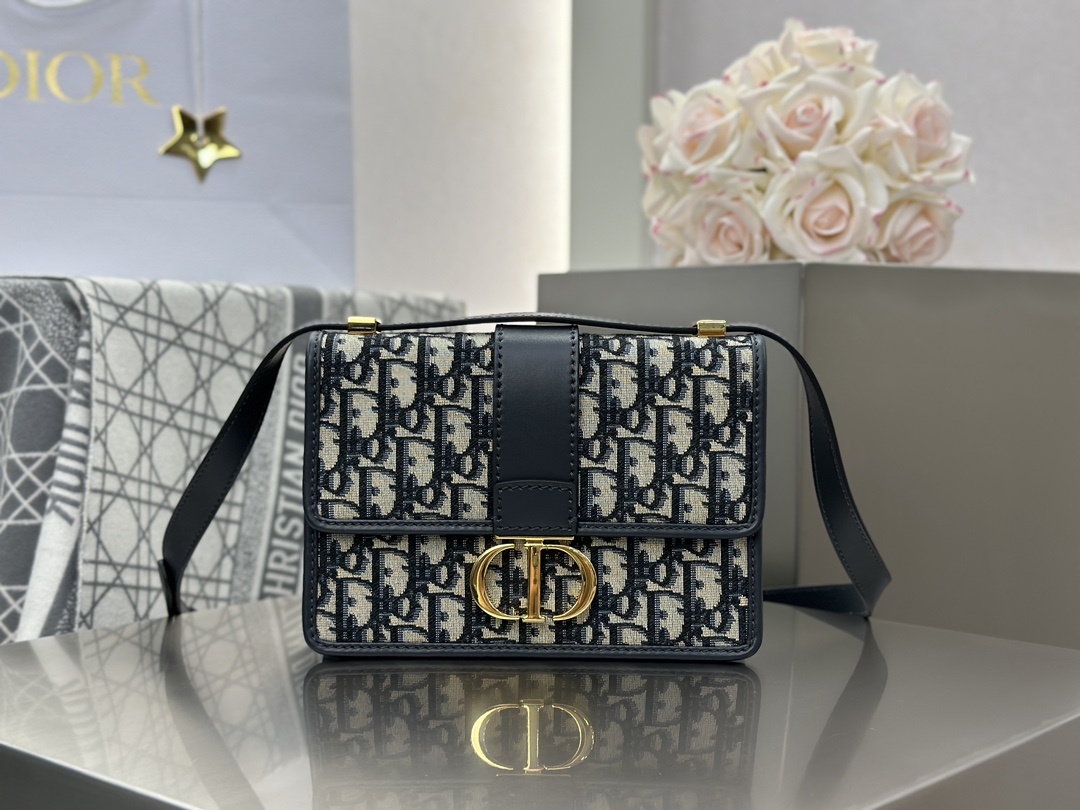 디올 30몽테인스몰