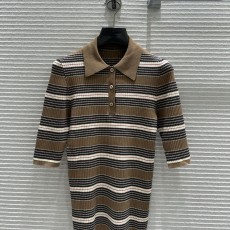 프라다 반팔니트