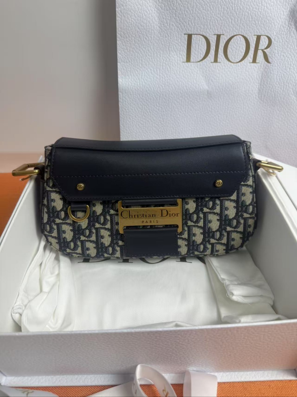 디올 스트릿시크백스몰(여왕샵)