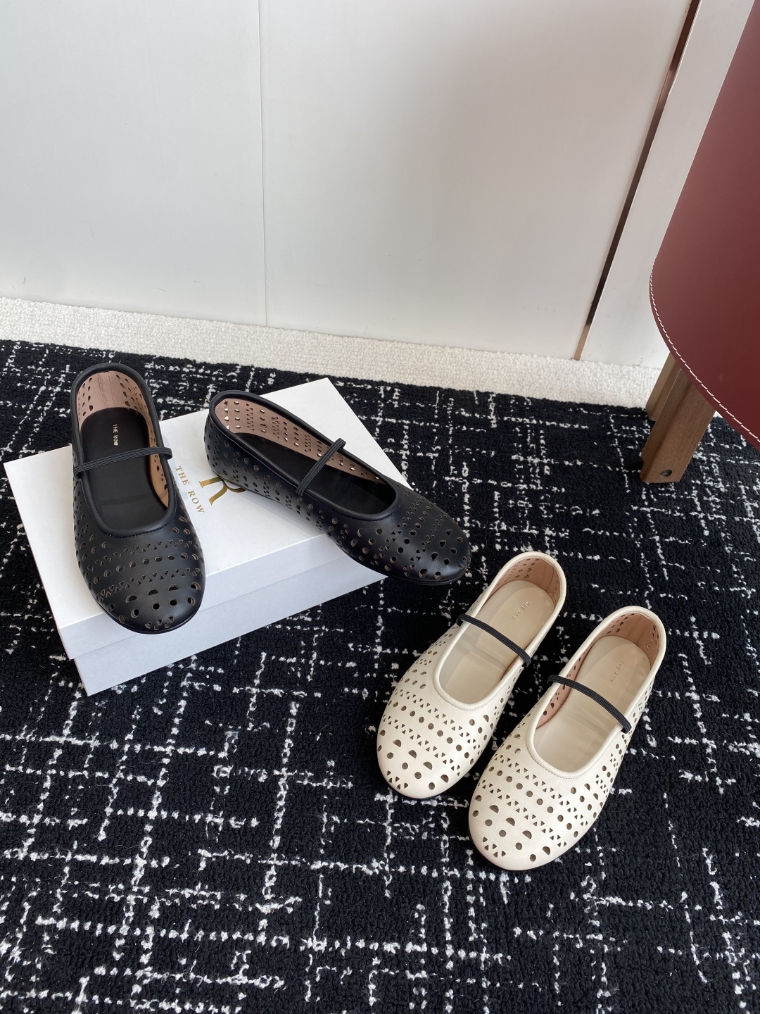 더로우 플랫슈즈