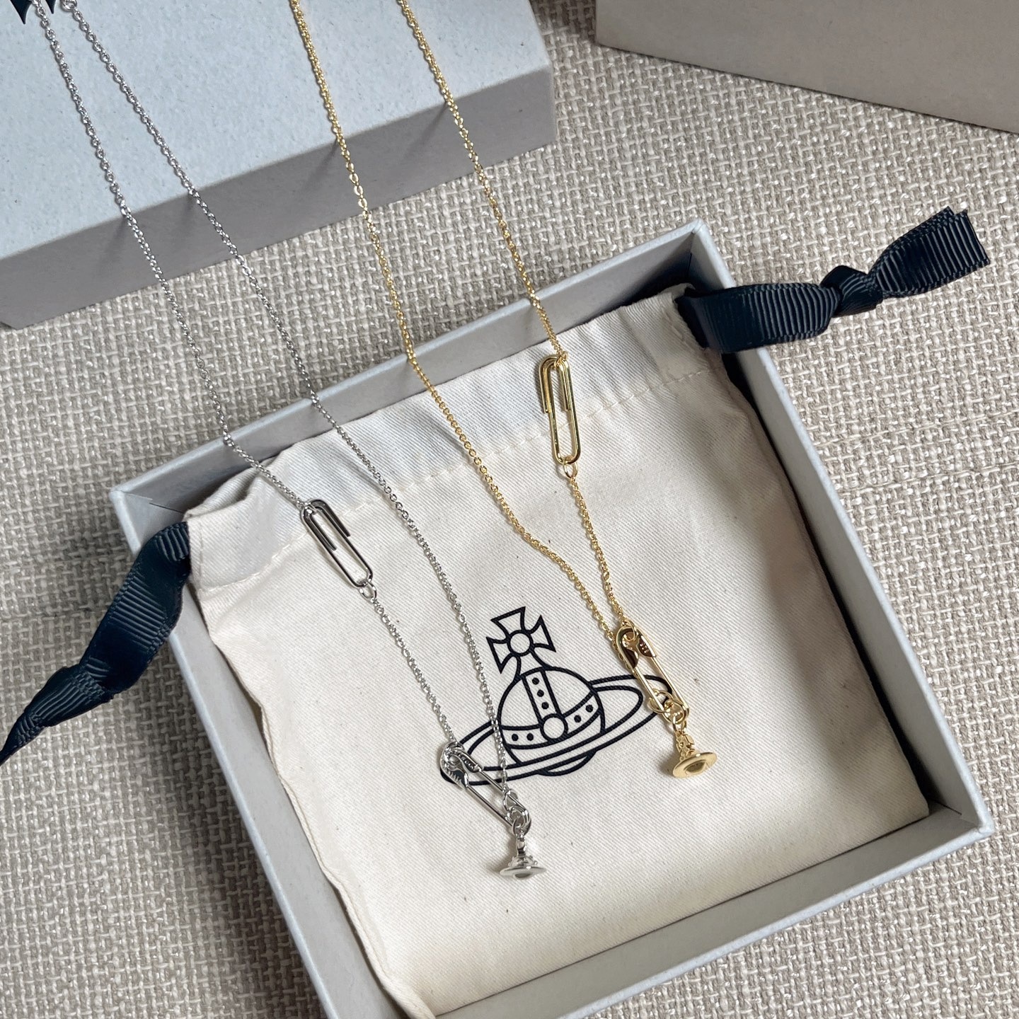 비비안웨스트우드 목걸이