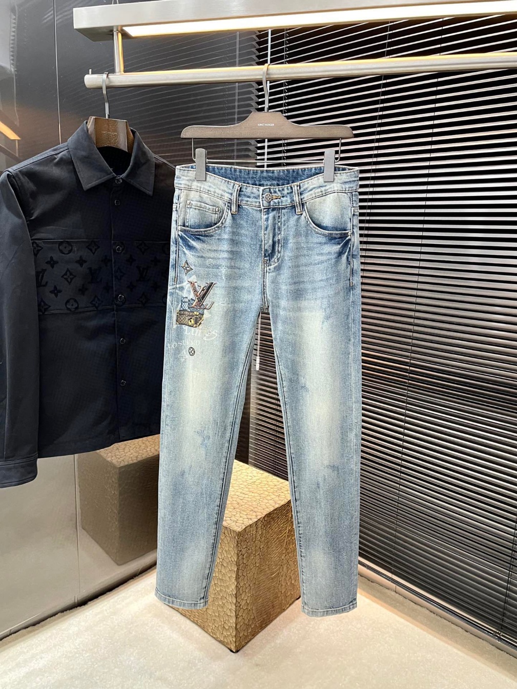 루이비통 청바지
