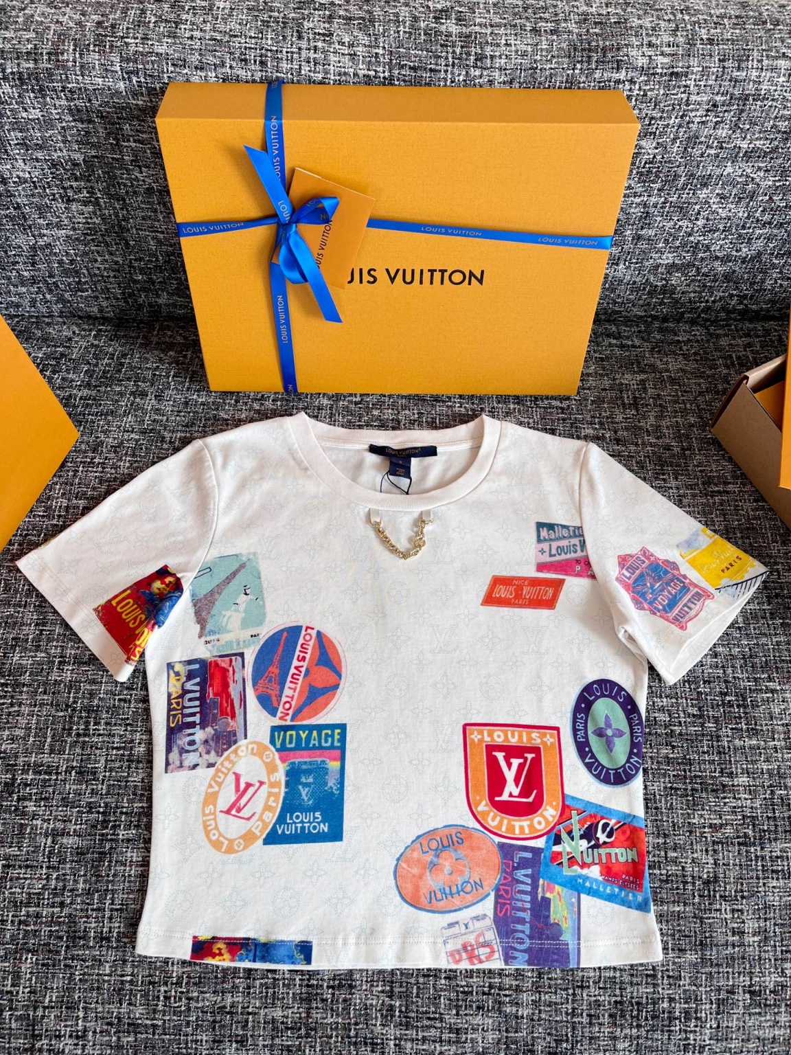 루이비통 반팔티