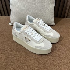 프라다 스니커즈