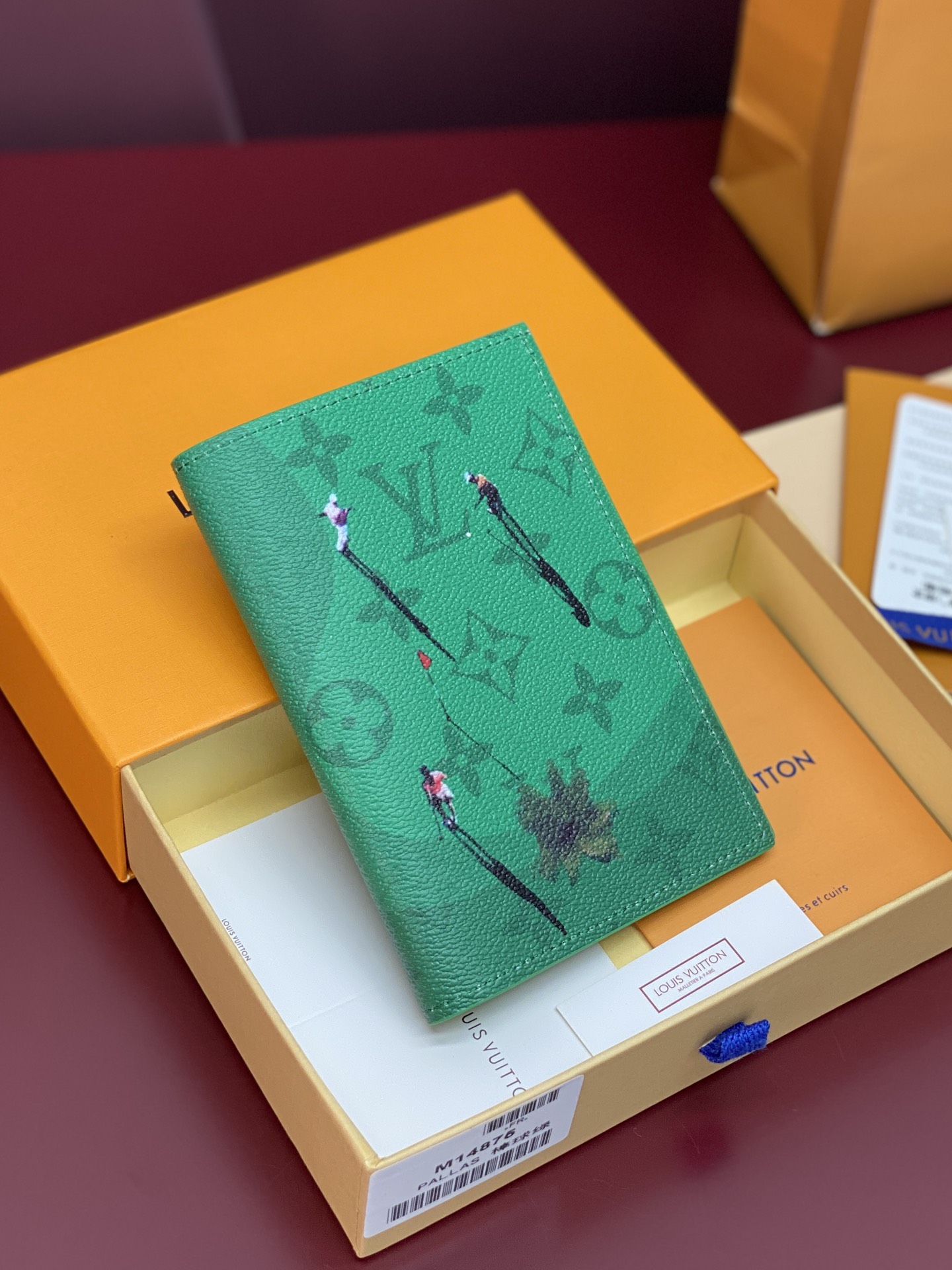 루이비통 여권지갑