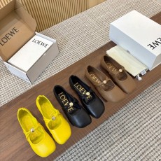 로에베 플랫슈즈